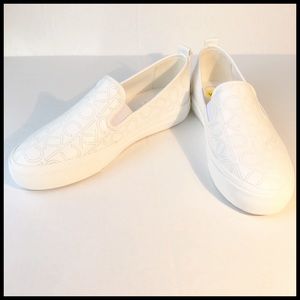 🔸CALVIN KLEIN🔸 SIGNATURE LOGO SLIP ON SNEAKER